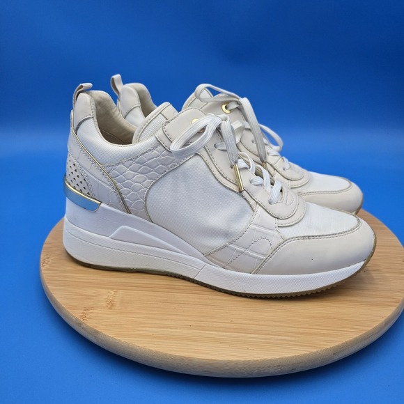 Michael Kors Crista Ivory and Gold Crocodile Print Sneakers Wedges‎ Women's 8 - Picture 1 of 11